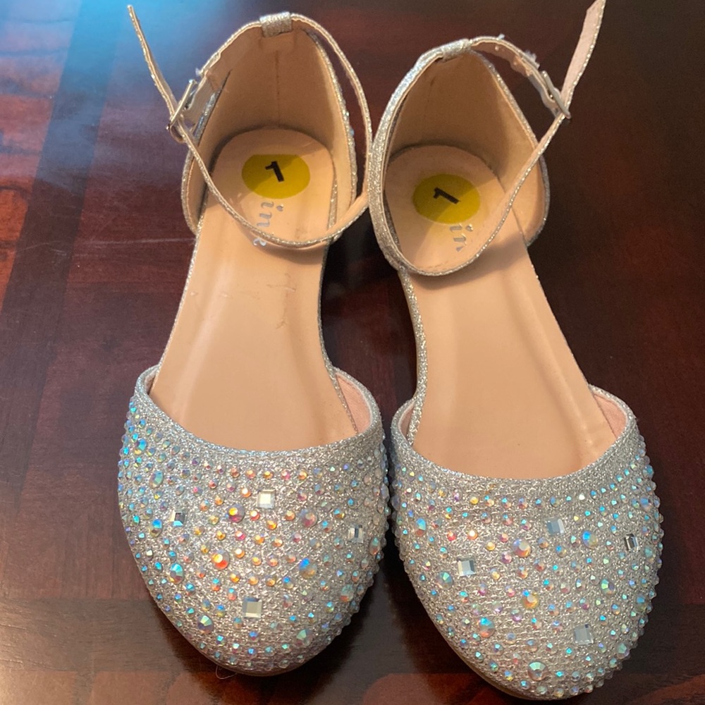 Girl shoes size 1